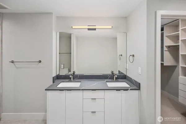 $899,500 | 6121 Northeast 175th Street, Unit A202, Kenmore, WA 98028