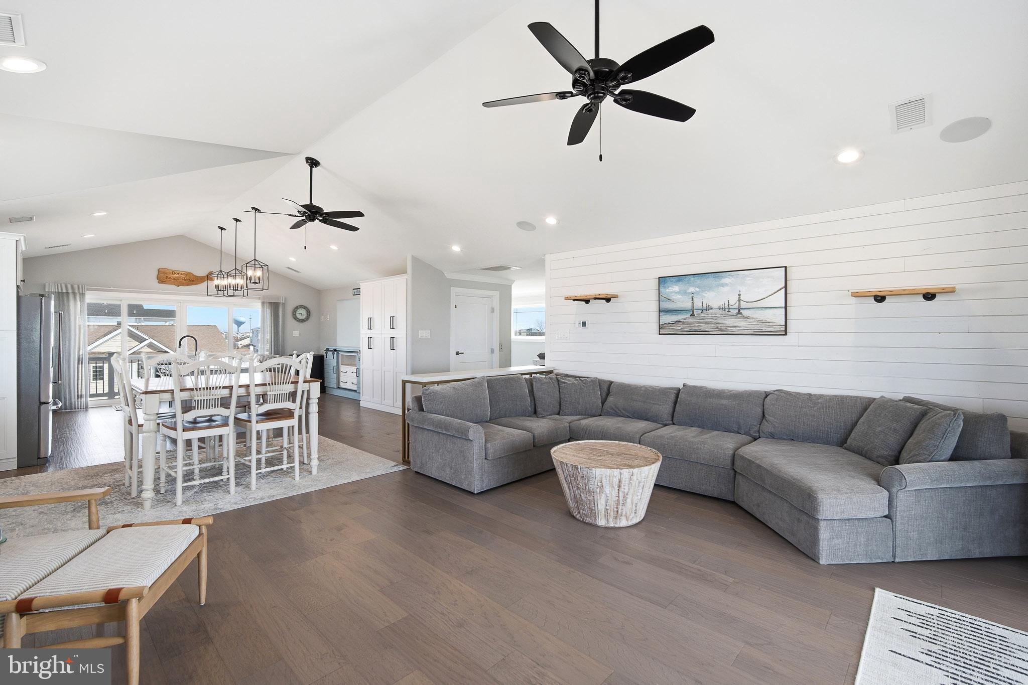 2500 Bayshore Avenue Brigantine, NJ 08203 - Photo 25 of 62 a living room with furniture and a wooden floor