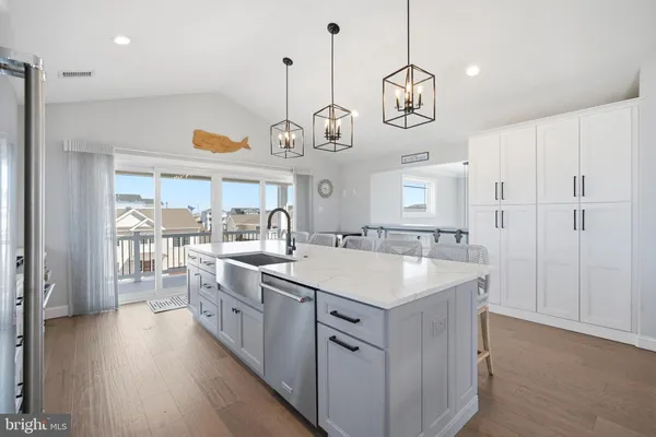 $1,950,000 | 2500 Bayshore Avenue, Brigantine, NJ 08203
