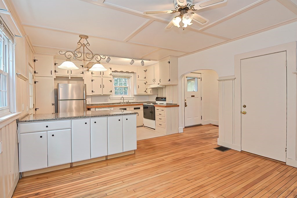 114 Jones Road, Unit 114 Hopedale, MA 01747 - Photo 3 of 30 Gallery Image 3