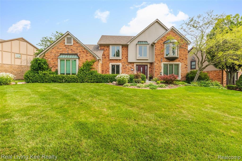 1775 Jason Circle Rochester Hills, MI 48306 - Photo 2 of 44