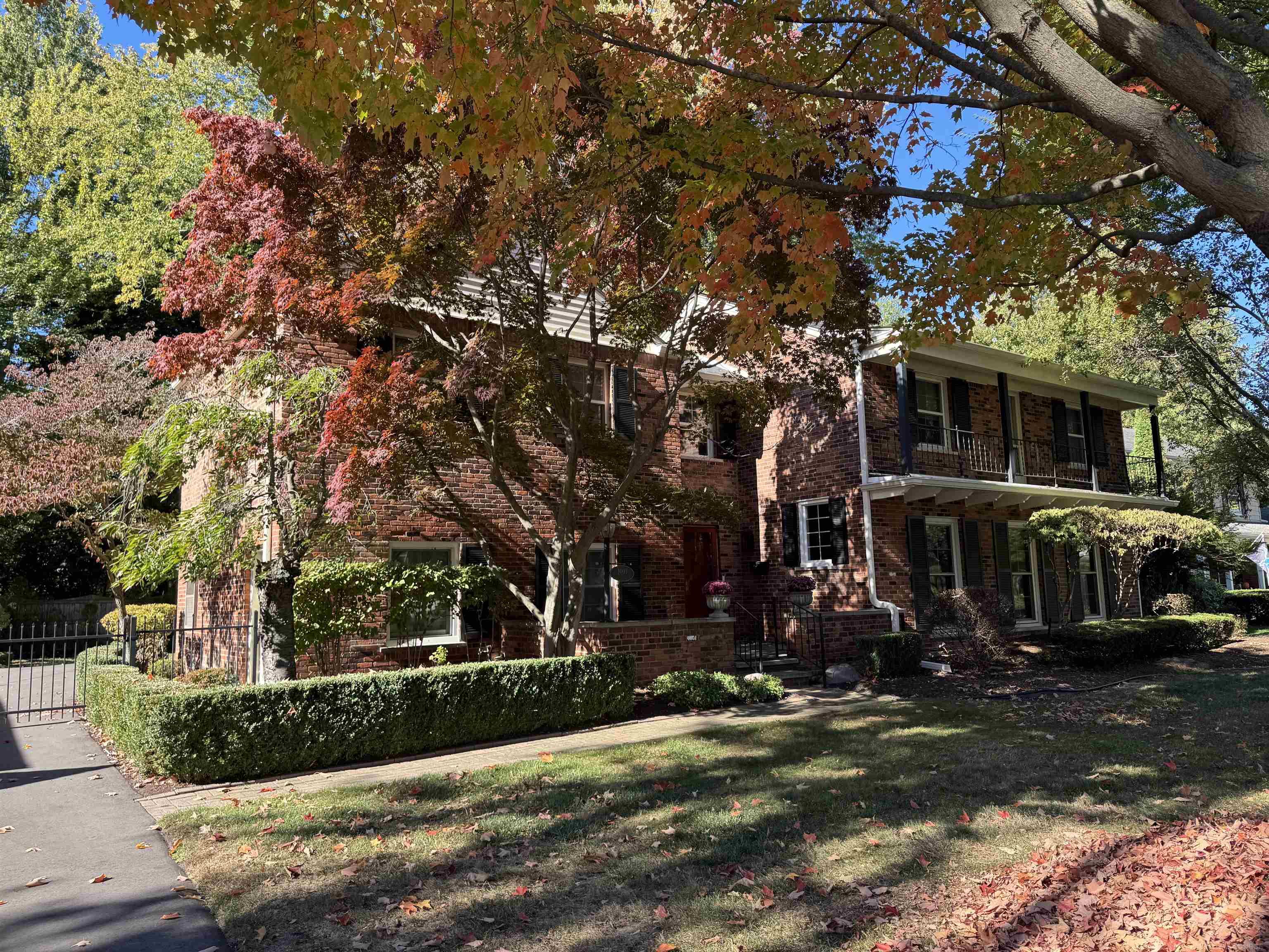 1003 Bedford Road Grosse Pointe Park, MI 48230 - Photo 8 of 70