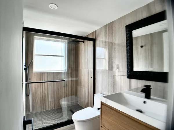 $3,050 | 3960 Oaks Clubhouse Drive, Unit 401, Pompano Beach, FL 33069