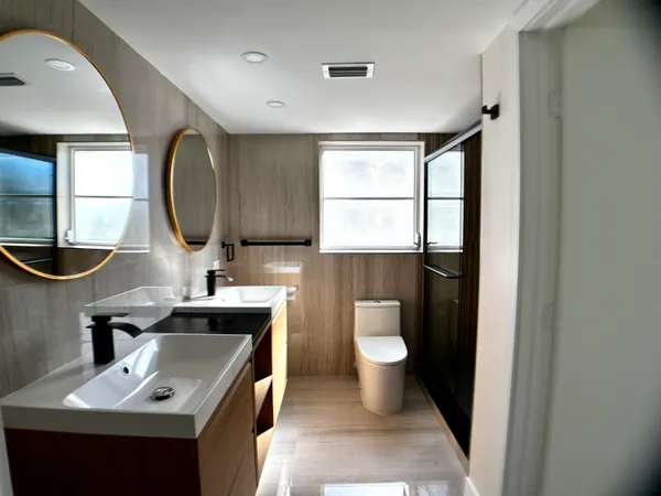 $3,050 | 3960 Oaks Clubhouse Drive, Unit 401, Pompano Beach, FL 33069