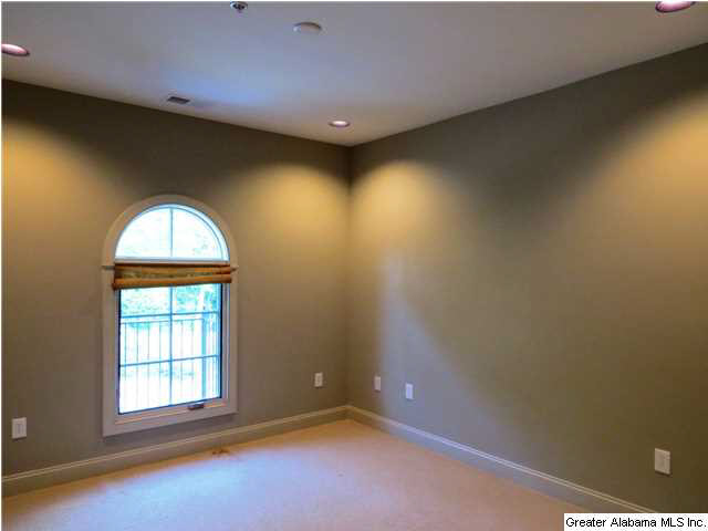 2081 Lancaster Road, Unit 2081 Birmingham, AL 35209 - Photo 13 of 17