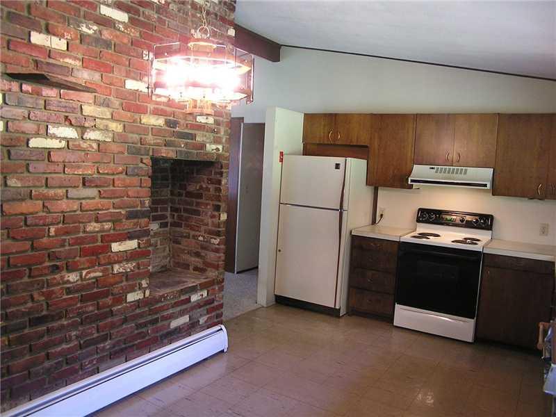 338 Main Road Eddington, ME 04428 - Photo 2 of 35 Kitchen.