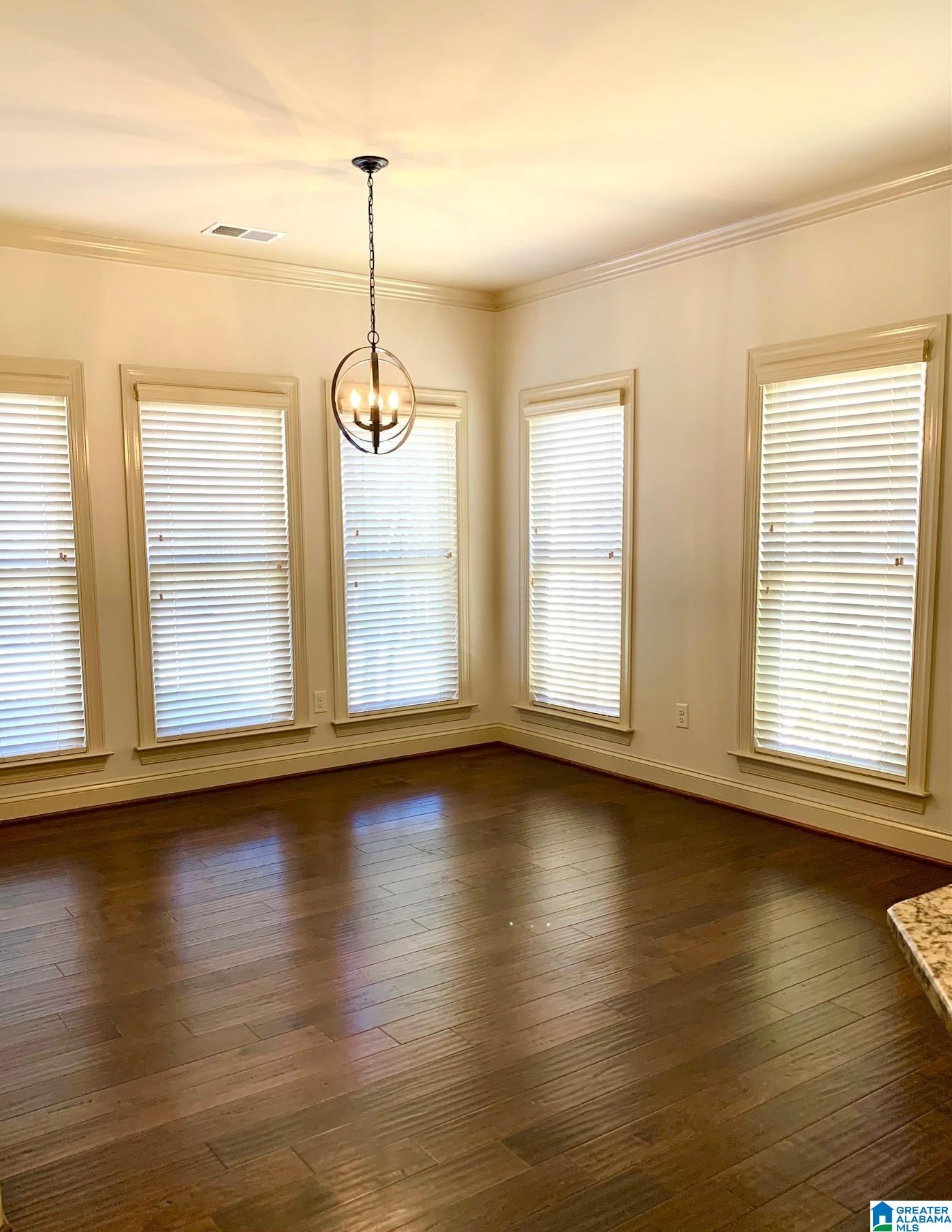206 Dunrobin Cove Pelham, AL 35124 - Photo 4 of 21