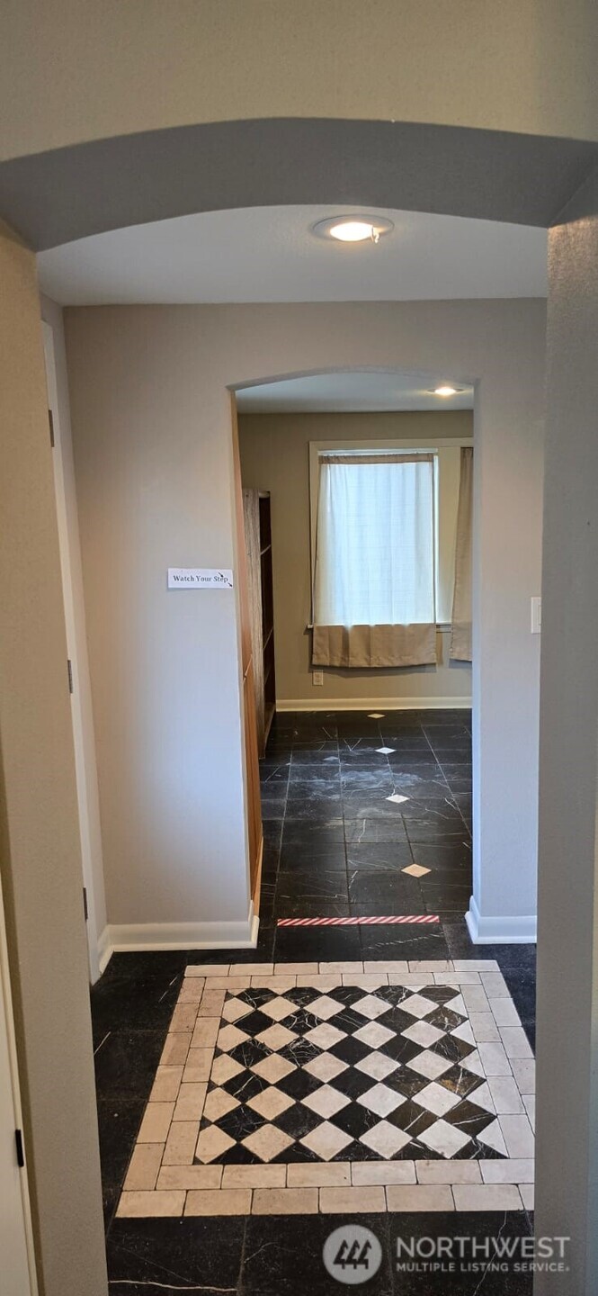 237 C Street Southwest Castle Rock, WA 98611 - Photo 18 of 33 a view of kitchen appliances