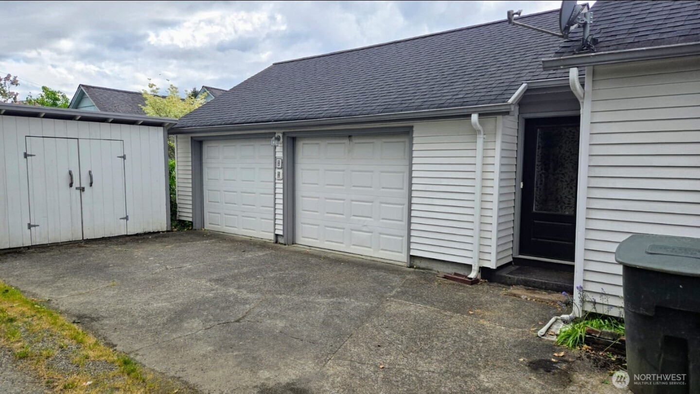 237 C Street Southwest Castle Rock, WA 98611 - Photo 10 of 33