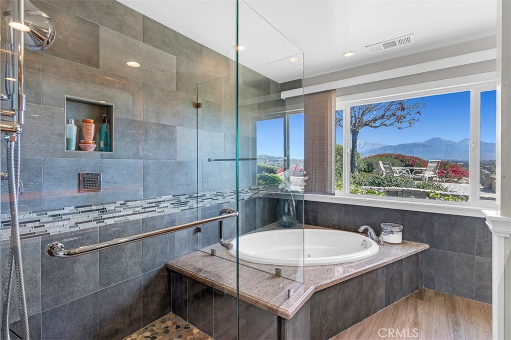 1833 Rancho Tujunga Drive Covina, CA 91724 - Photo 39 of 65 Primary Tub