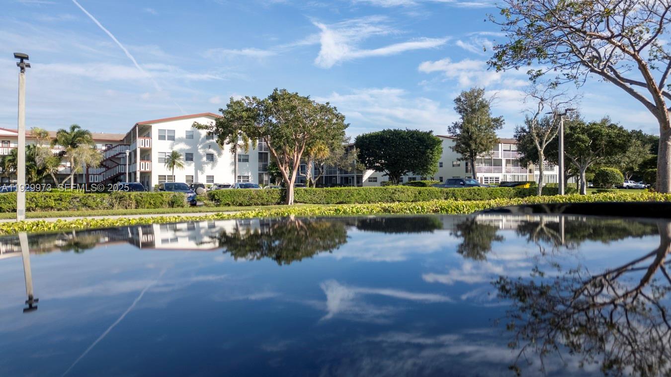 130 Brighton Drive, Unit D Boca Raton, FL 33434 - Photo 18 of 39