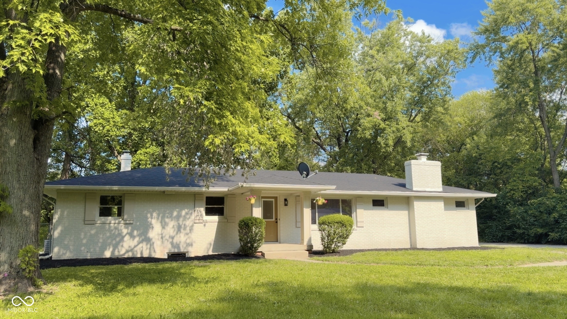 4903 Guion Road Indianapolis, IN 46254 - Photo 1 of 37 Gallery Image 1