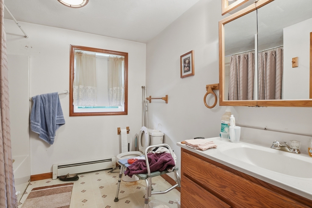 144 Airport Road Gardner, MA 01440 - Photo 23 of 33 Gallery Image 23