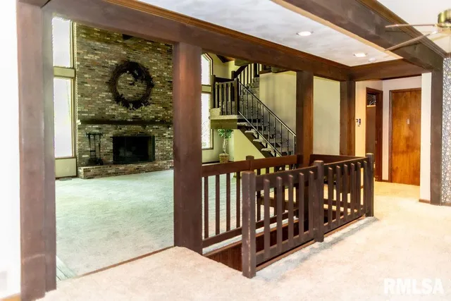 $1 | 26266 East Co Road 700 North, Easton, IL 62633