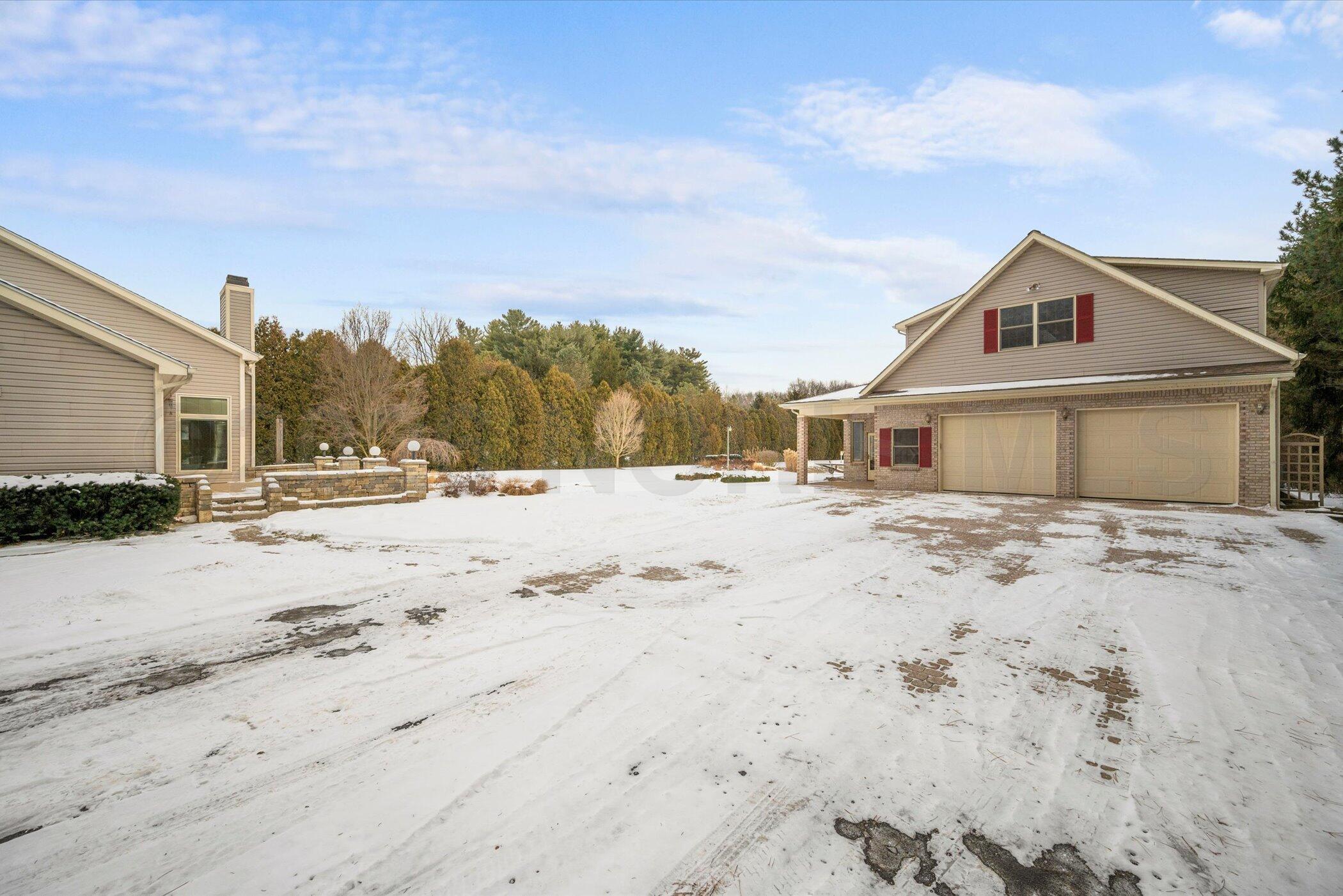 7645 Yawberg Road Whitehouse, OH 43571 - Photo 76 of 79 Driveway view