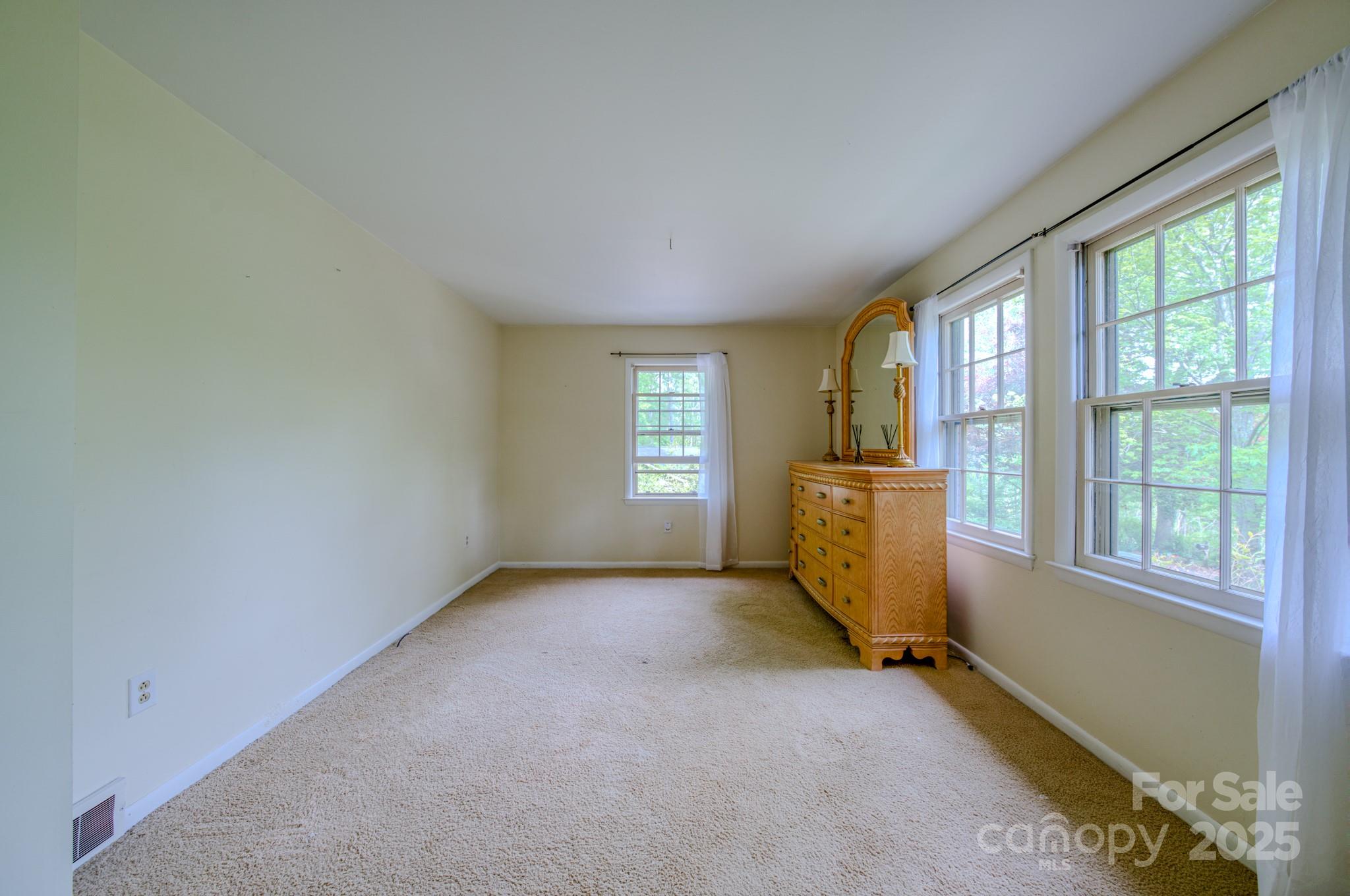 6 Chipmunk Cove Road Asheville, NC 28804 - Photo 19 of 28 Gallery Image 19