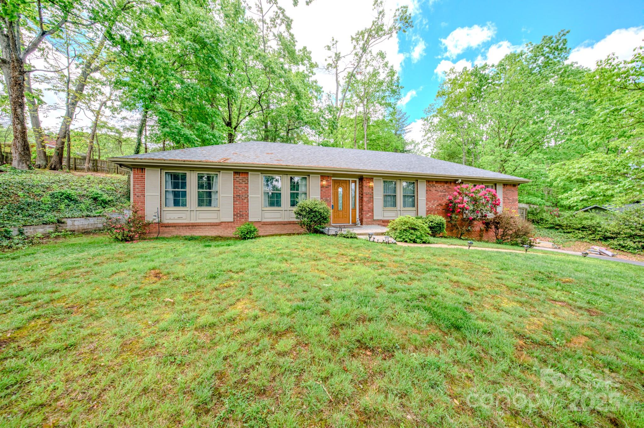 6 Chipmunk Cove Road Asheville, NC 28804 - Photo 28 of 28 Gallery Image 28