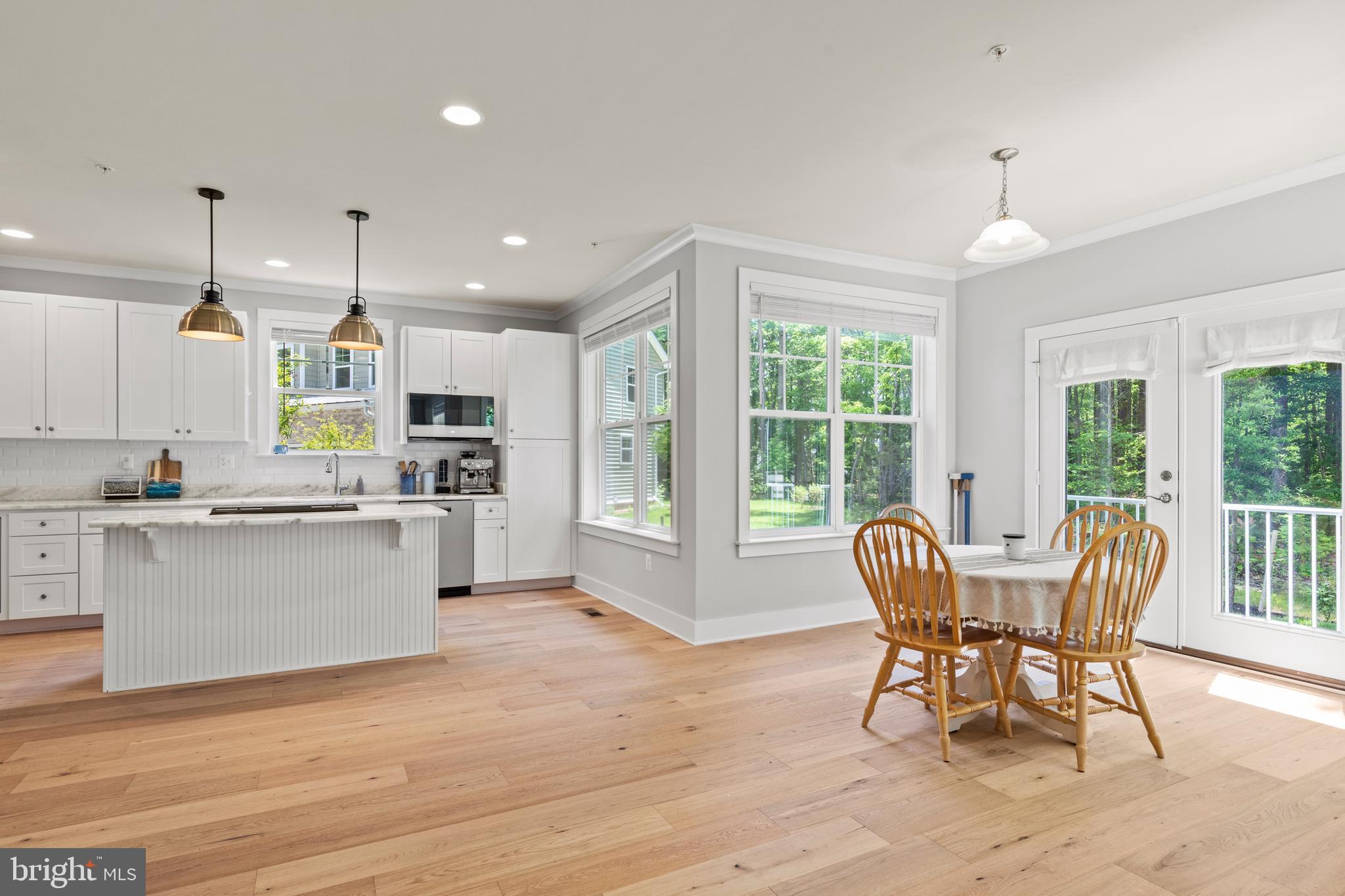 941 Marzoff Road Deale, MD 20751 - Photo 12 of 55 Kitchen/breakfast room