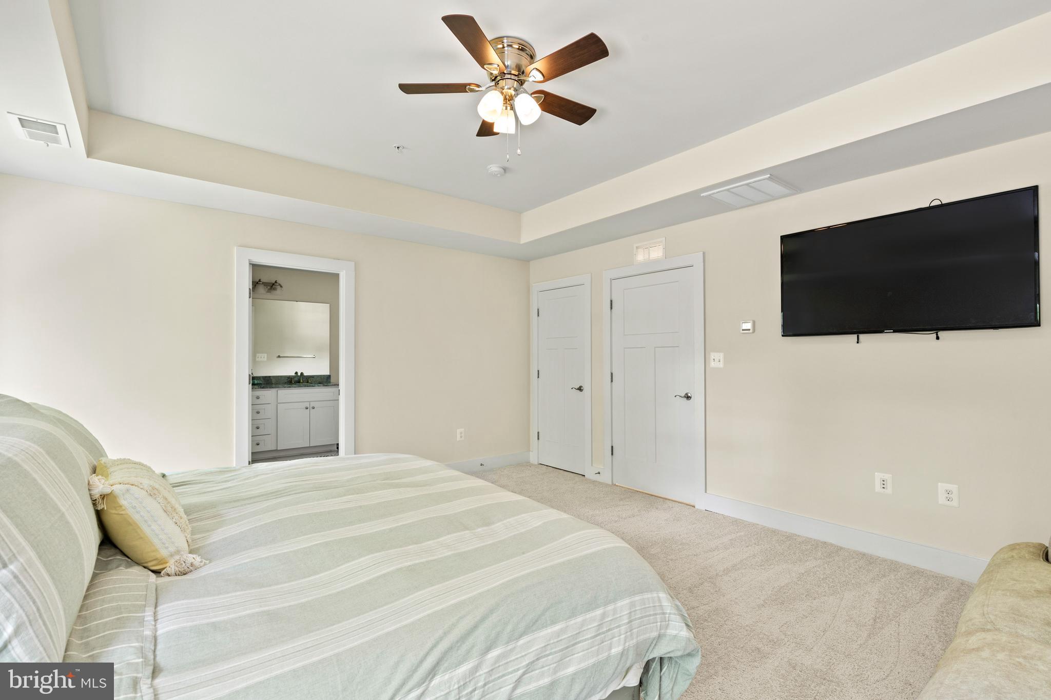 941 Marzoff Road Deale, MD 20751 - Photo 23 of 55 Primary bedroom