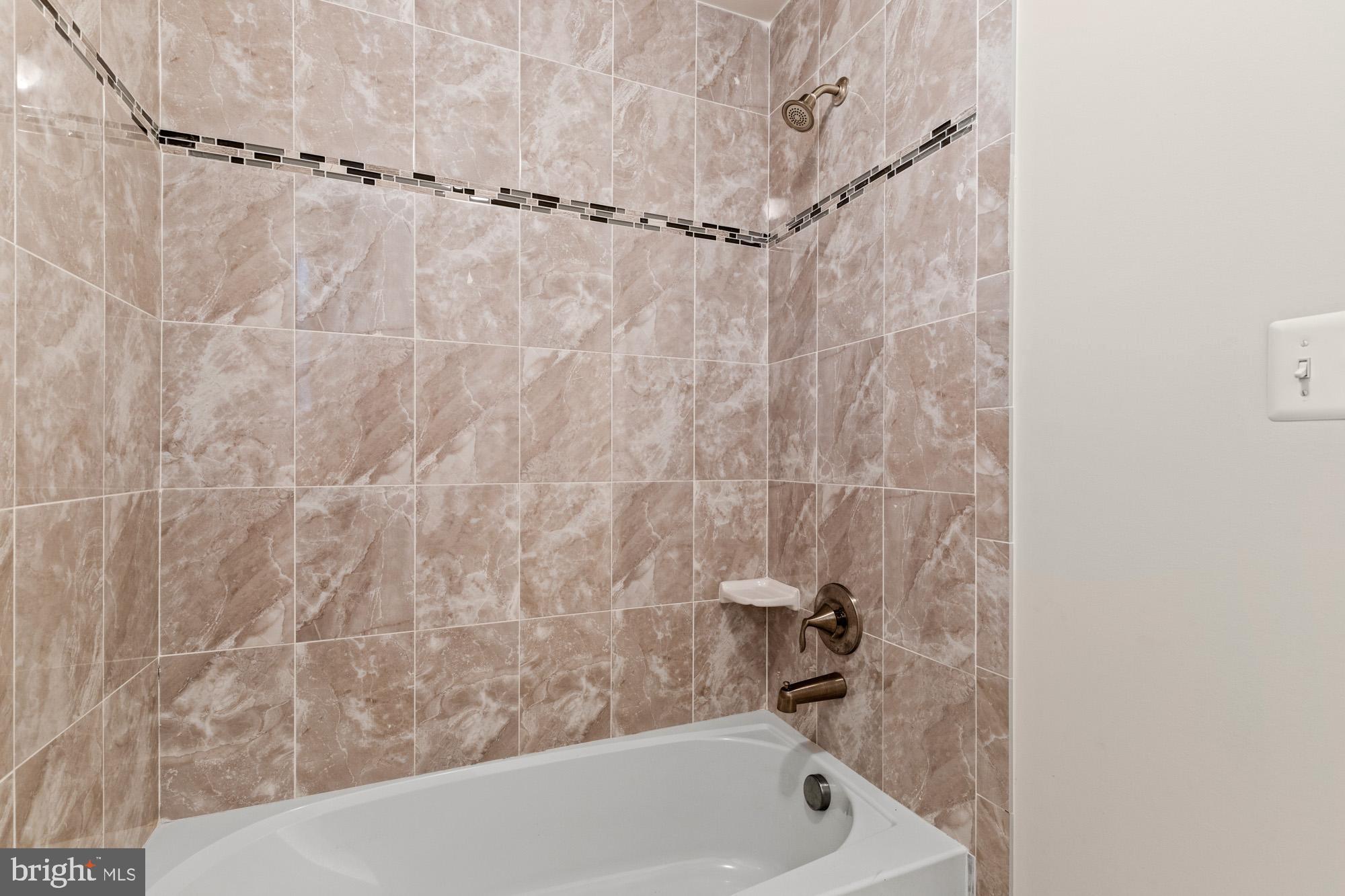 941 Marzoff Road Deale, MD 20751 - Photo 34 of 55 Jack & Jill bath