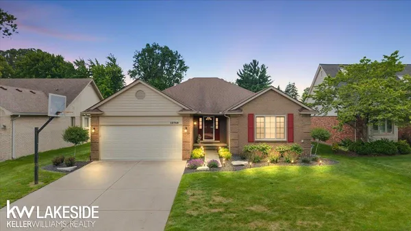 $385,000 | 13746 Wellington Drive, Sterling Heights, MI 48313