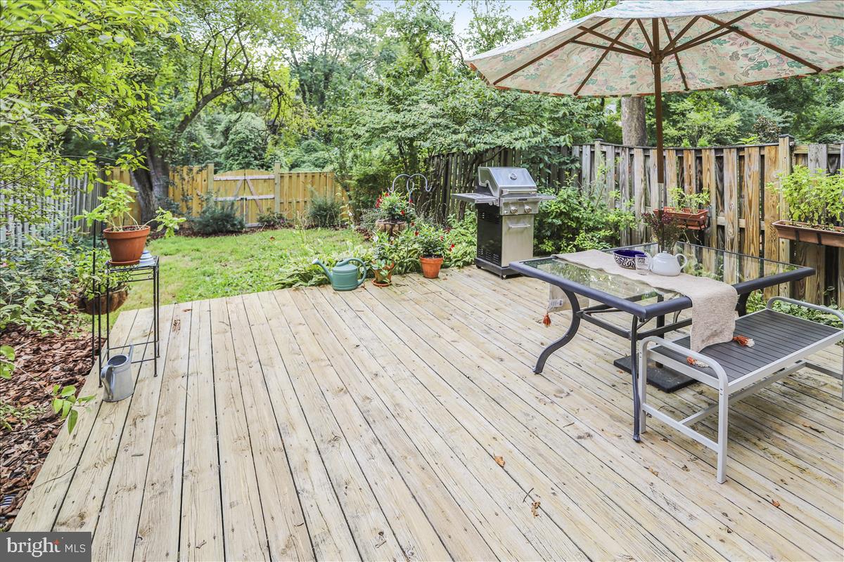 802 Tapawingo Road Southwest Vienna, VA 22180 - Photo 1 of 53 Large and private patio off main level