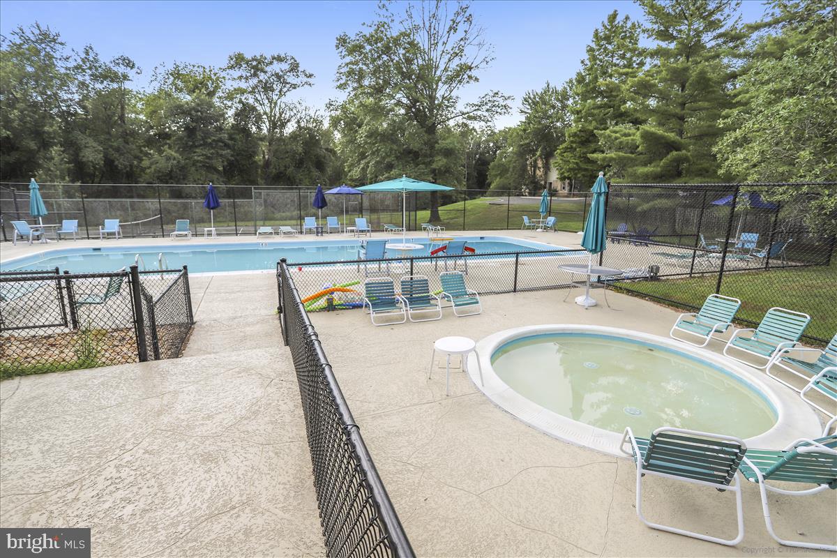 802 Tapawingo Road Southwest Vienna, VA 22180 - Photo 32 of 53 Gallery Image 32