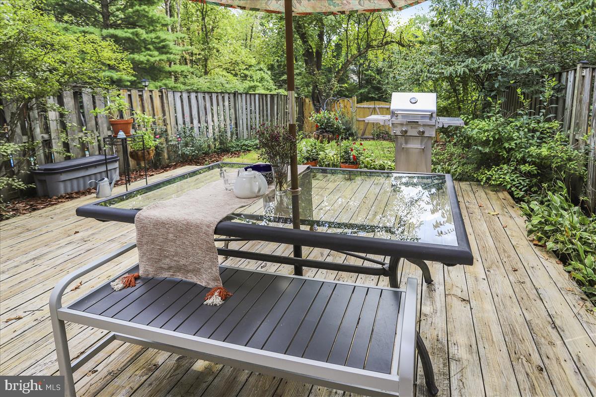 802 Tapawingo Road Southwest Vienna, VA 22180 - Photo 36 of 53 Enjoy summer entertaining on the patio/deck
