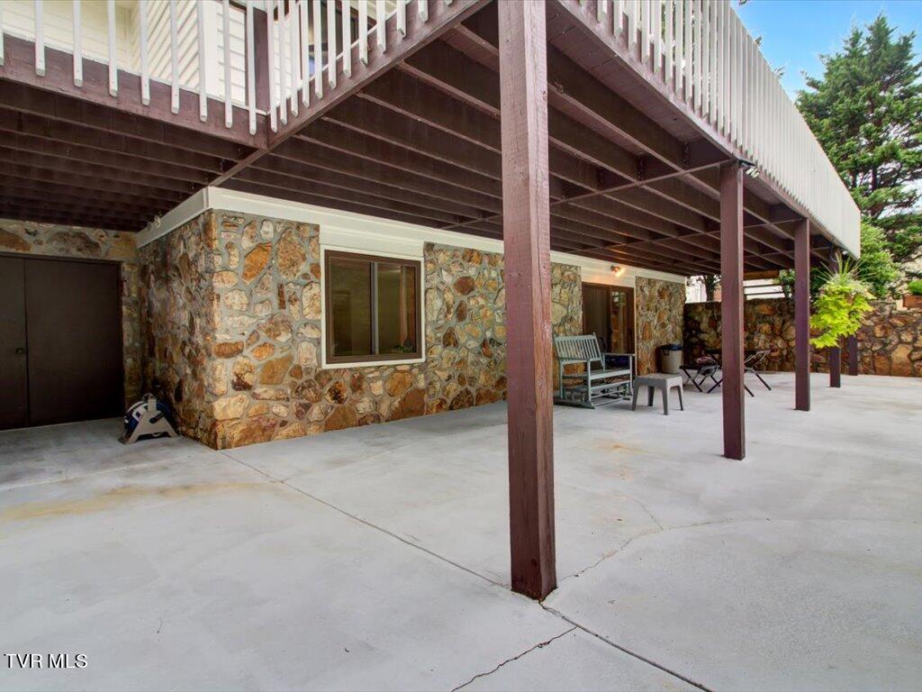 220 Shane Lane Bean Station, TN 37708 - Photo 27 of 37 220 Shane Ln - 27