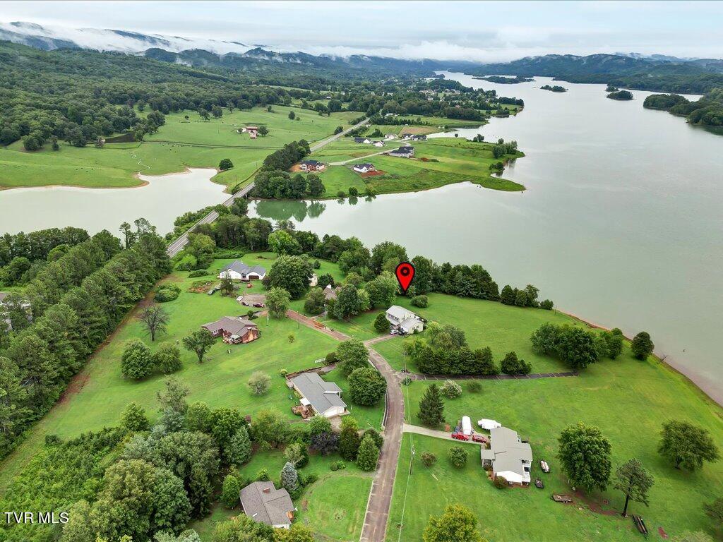 220 Shane Lane Bean Station, TN 37708 - Photo 29 of 37 220 Shane Ln - 29