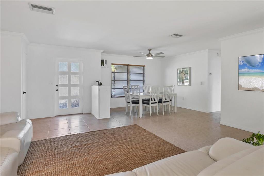 448 Redwood Road Venice, FL 34293 - Photo 7 of 45