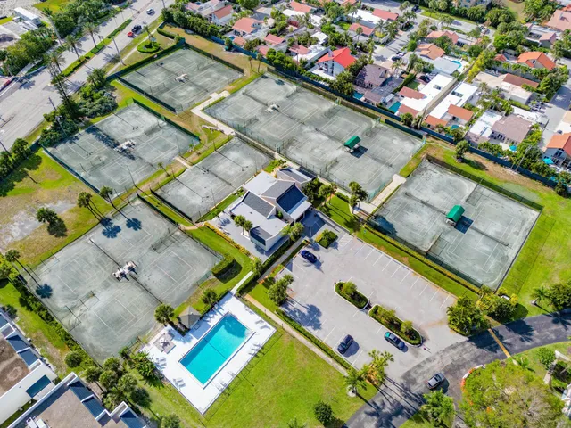 a view of a tennis court