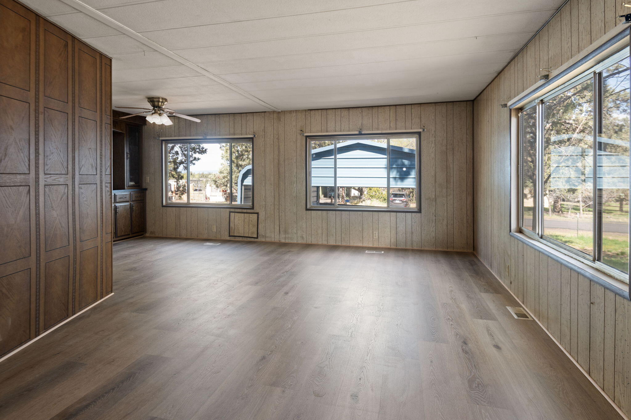 3930 Northwest Progress Lane Redmond, OR 97756 - Photo 7 of 32 11-web-or-mls-DSC_0673