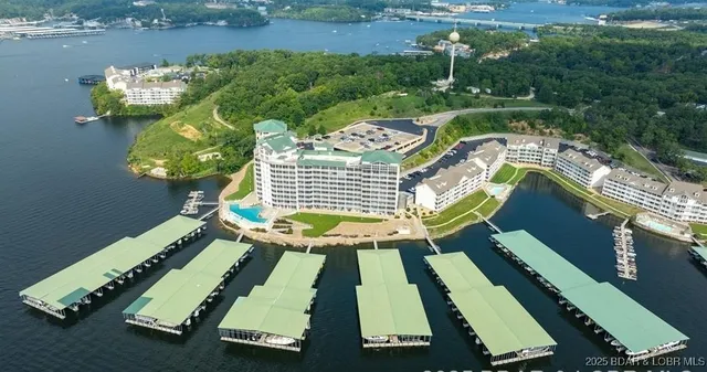 $550,000 | 4800 Eagleview Drive, Unit 4101, Osage Beach, MO 65065