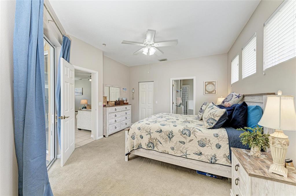 6546 Blue Grosbeak Circle Lakewood Ranch, FL 34202 - Photo 16 of 32