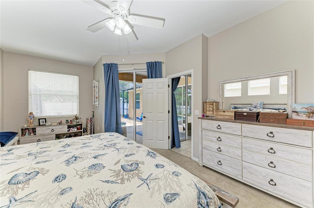 6546 Blue Grosbeak Circle Lakewood Ranch, FL 34202 - Photo 17 of 32