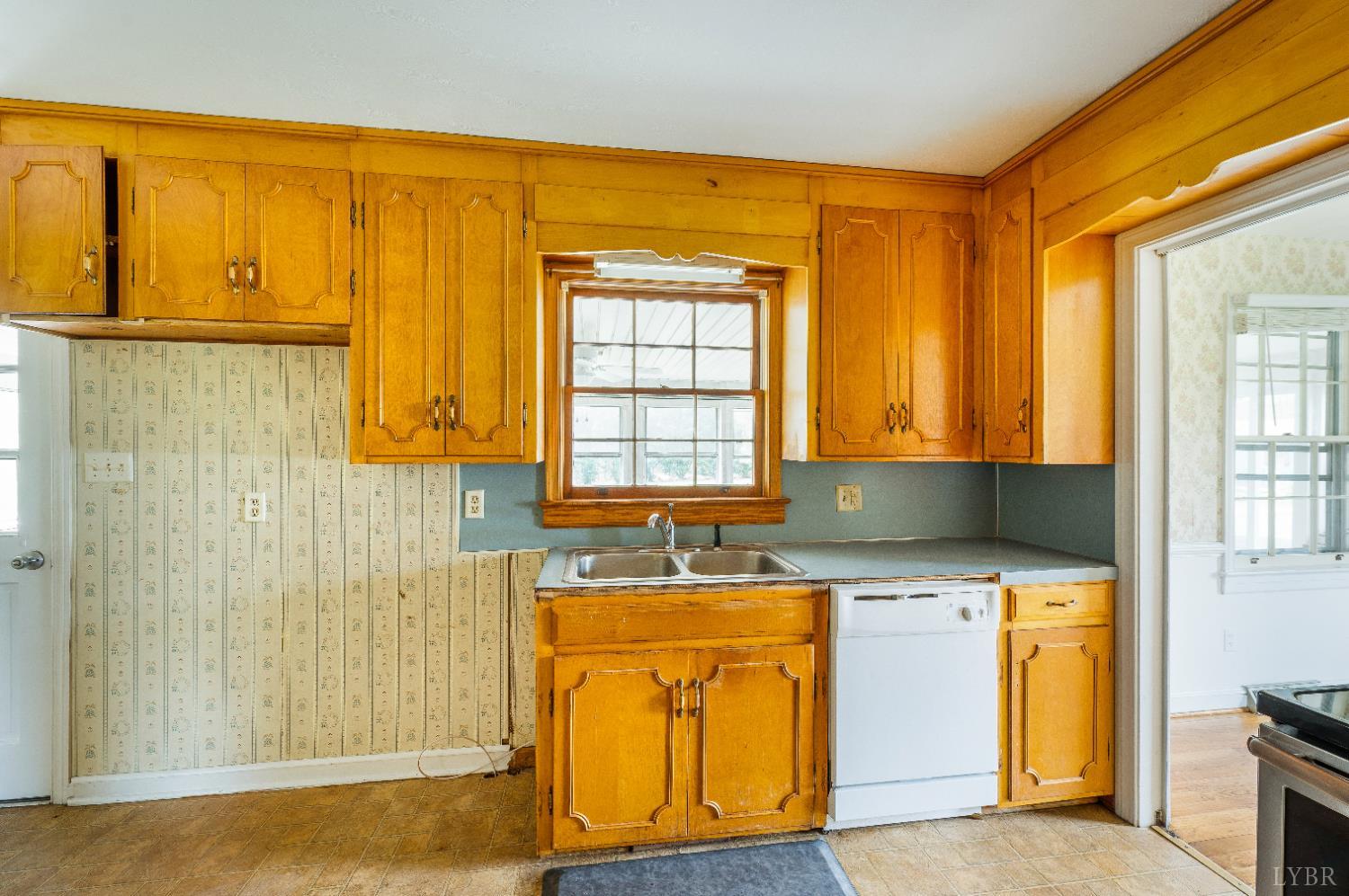 733 Oakville Road Appomattox, VA 24522 - Photo 11 of 63