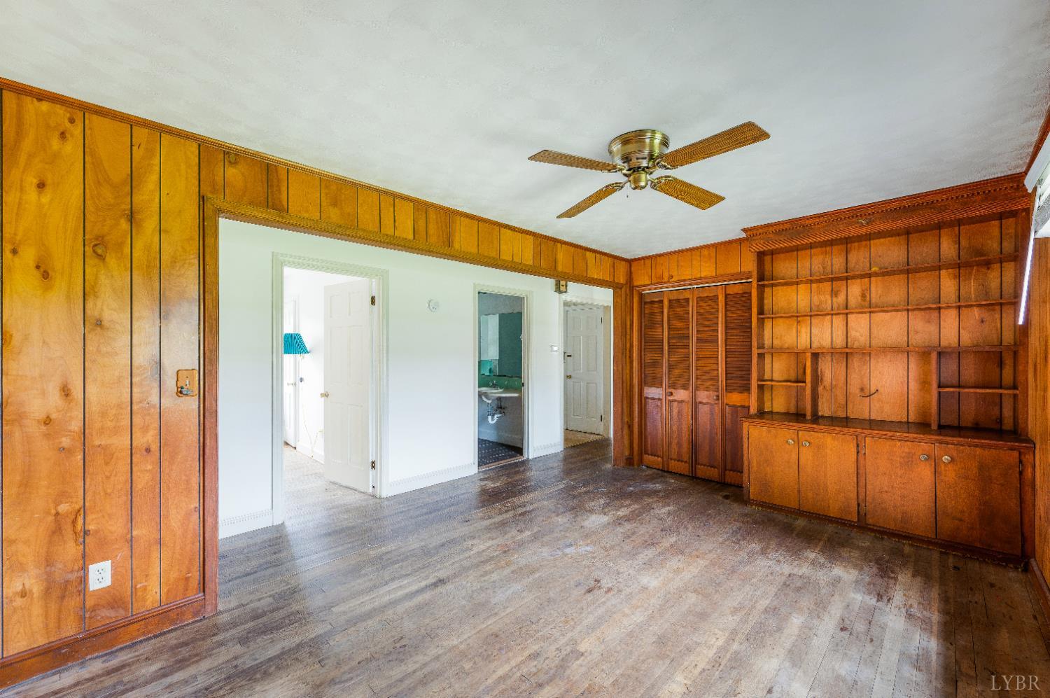 733 Oakville Road Appomattox, VA 24522 - Photo 20 of 52 wooden floor in an empty room with a window