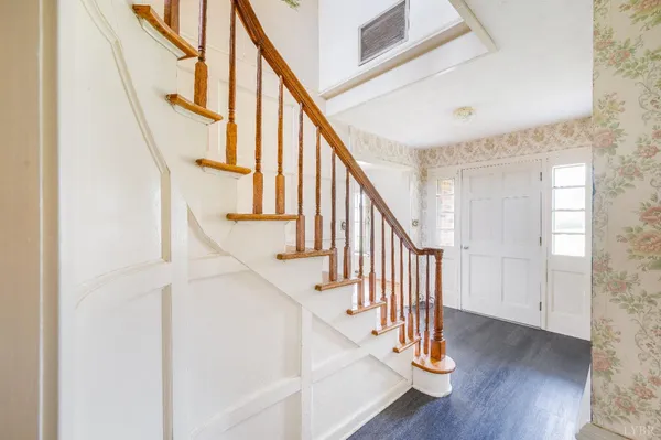 $299,000 | 733 Oakville Road, Appomattox, VA 24522