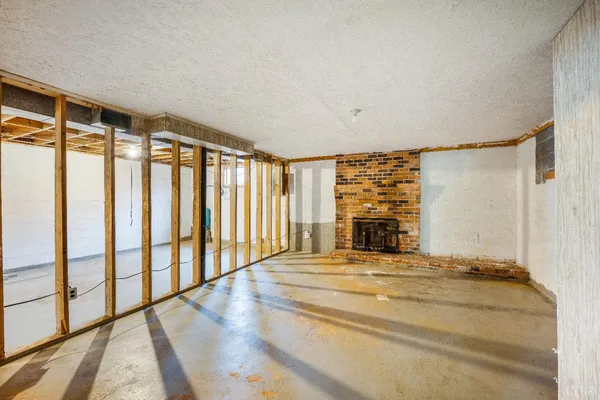 $299,000 | 733 Oakville Road, Appomattox, VA 24522