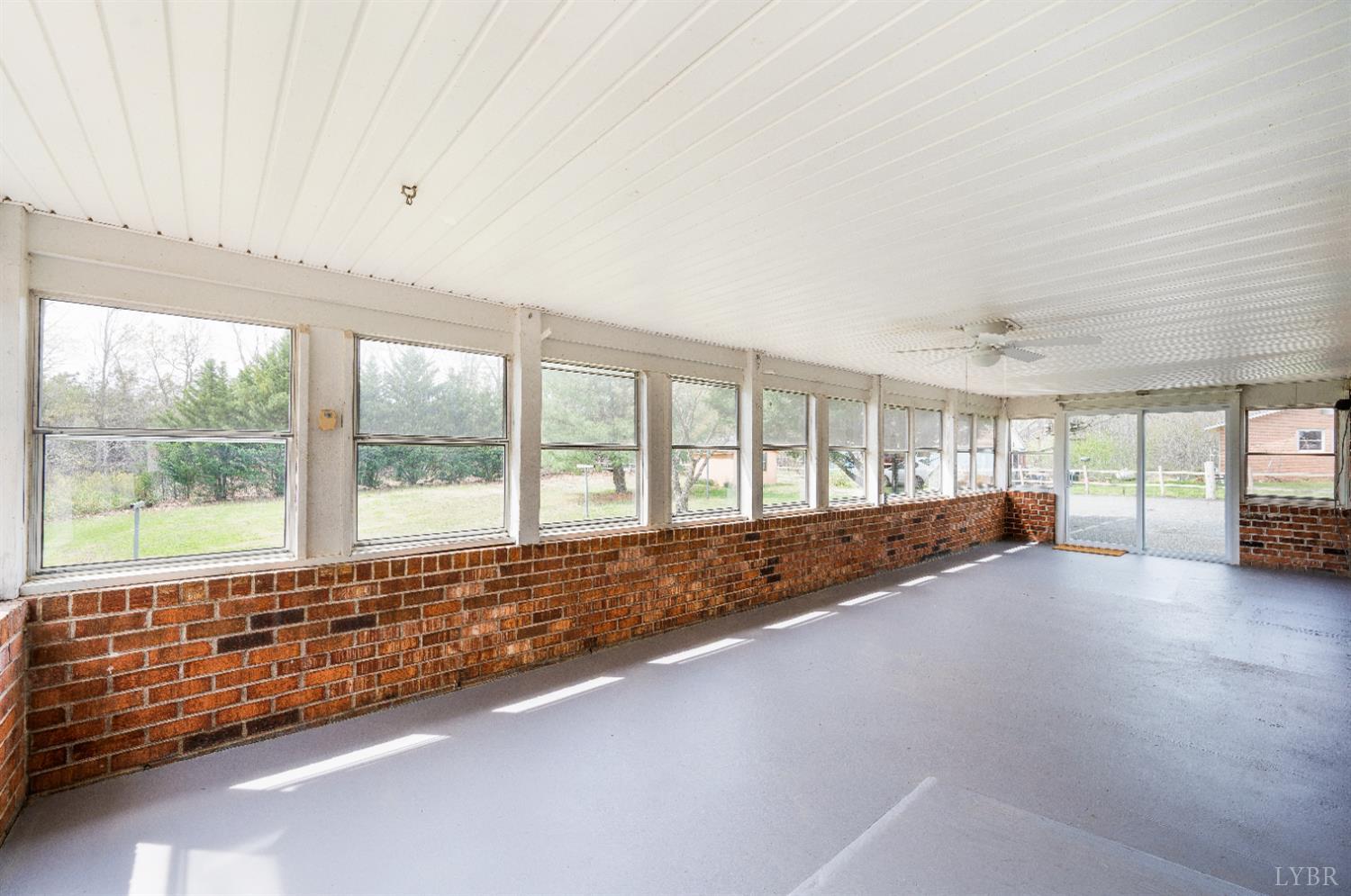 733 Oakville Road Appomattox, VA 24522 - Photo 4 of 52 a view of an empty room with a window