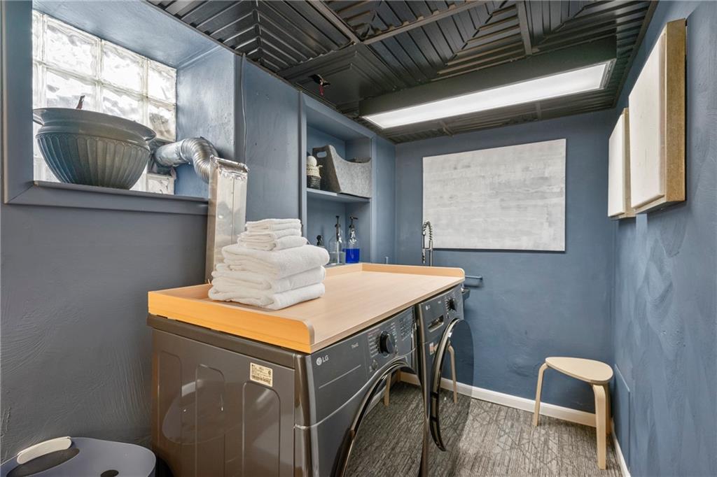 6654 Kinsman Road Pittsburgh, PA 15217 - Photo 30 of 32 Gallery Image 30