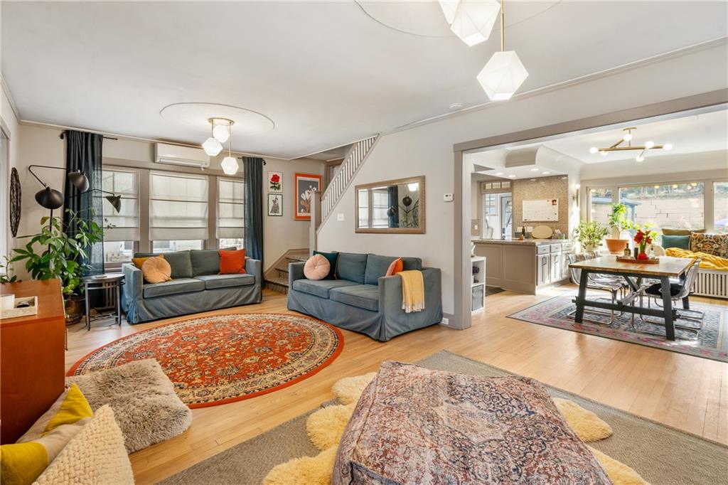 6654 Kinsman Road Pittsburgh, PA 15217 - Photo 8 of 32 Gallery Image 8