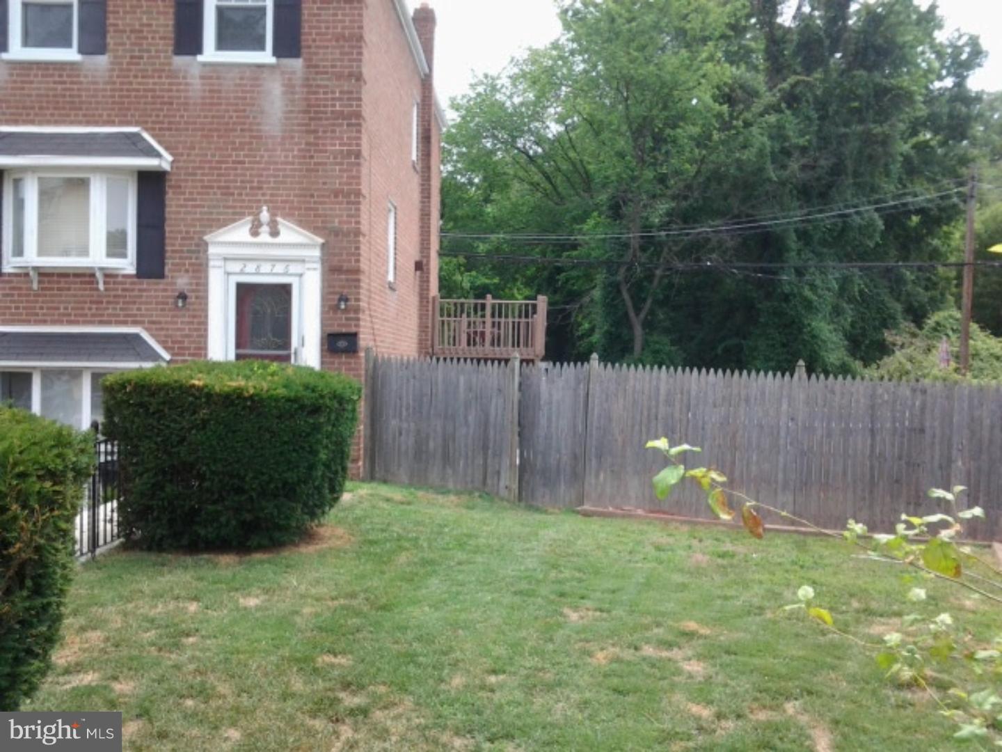 2876 Angus Road Philadelphia, PA 19114 - Photo 2 of 25 Front Yard
