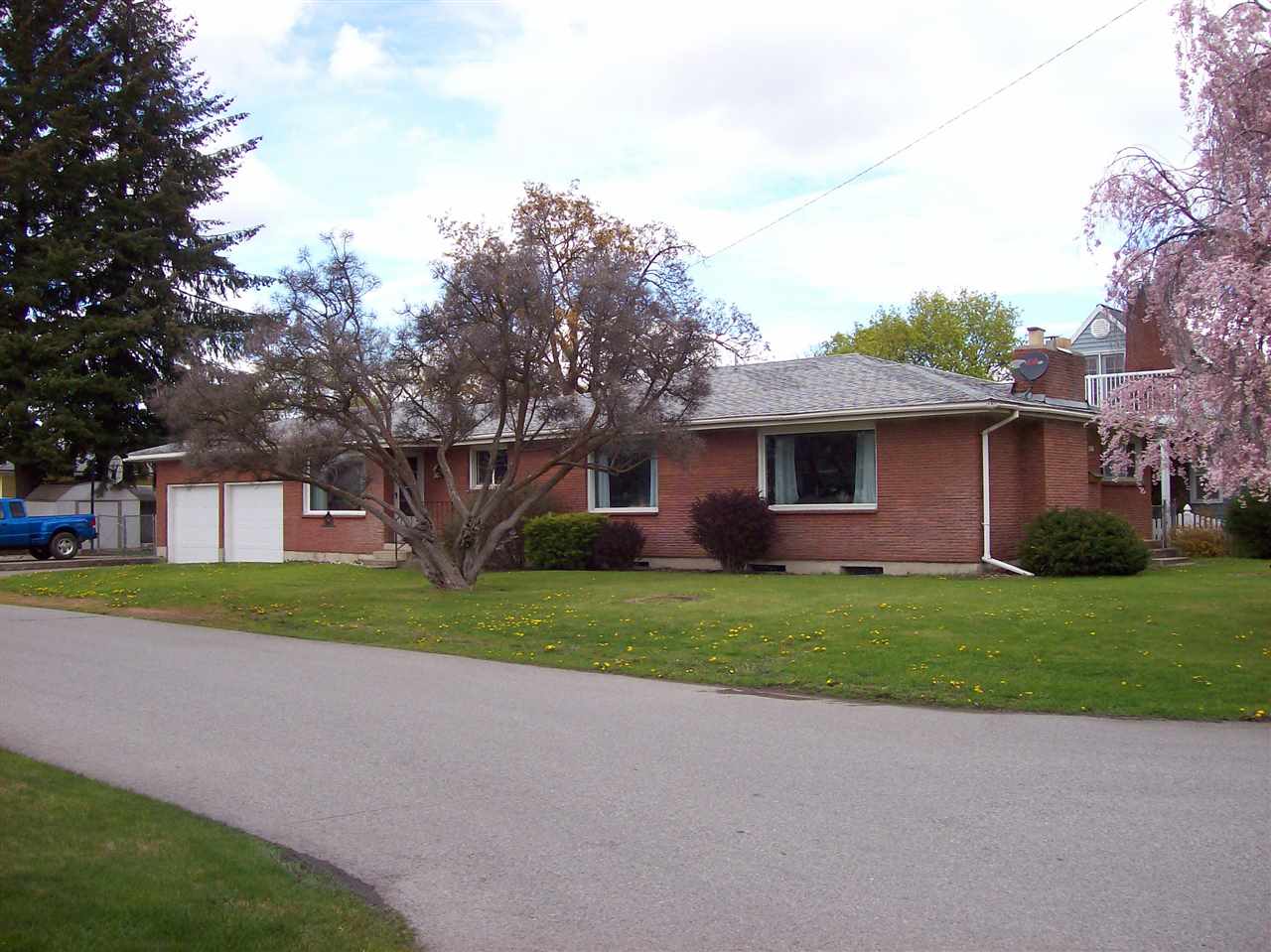 2617 North Sargent Road Spokane Valley, WA 99212 - Photo 1 of 19 Gallery Image 1