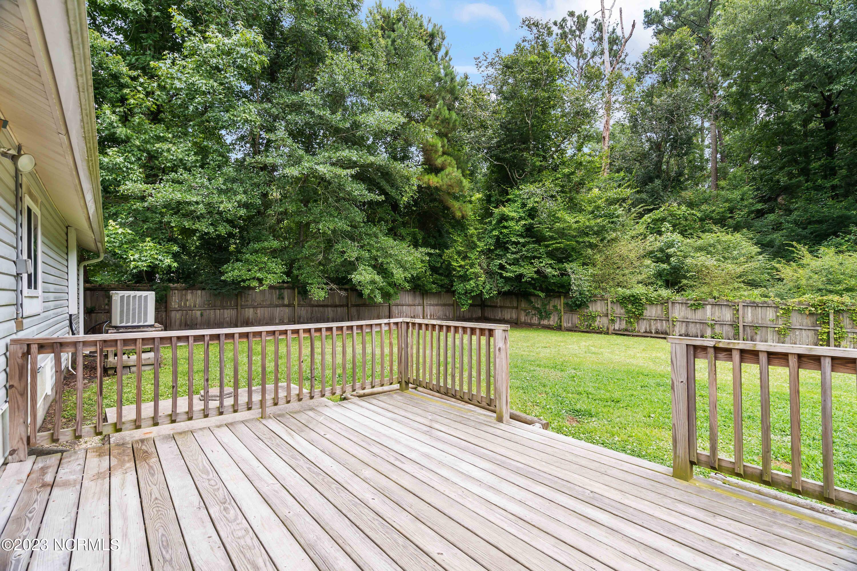 813 Mill River Road Jacksonville, NC 28540 - Photo 29 of 34 32