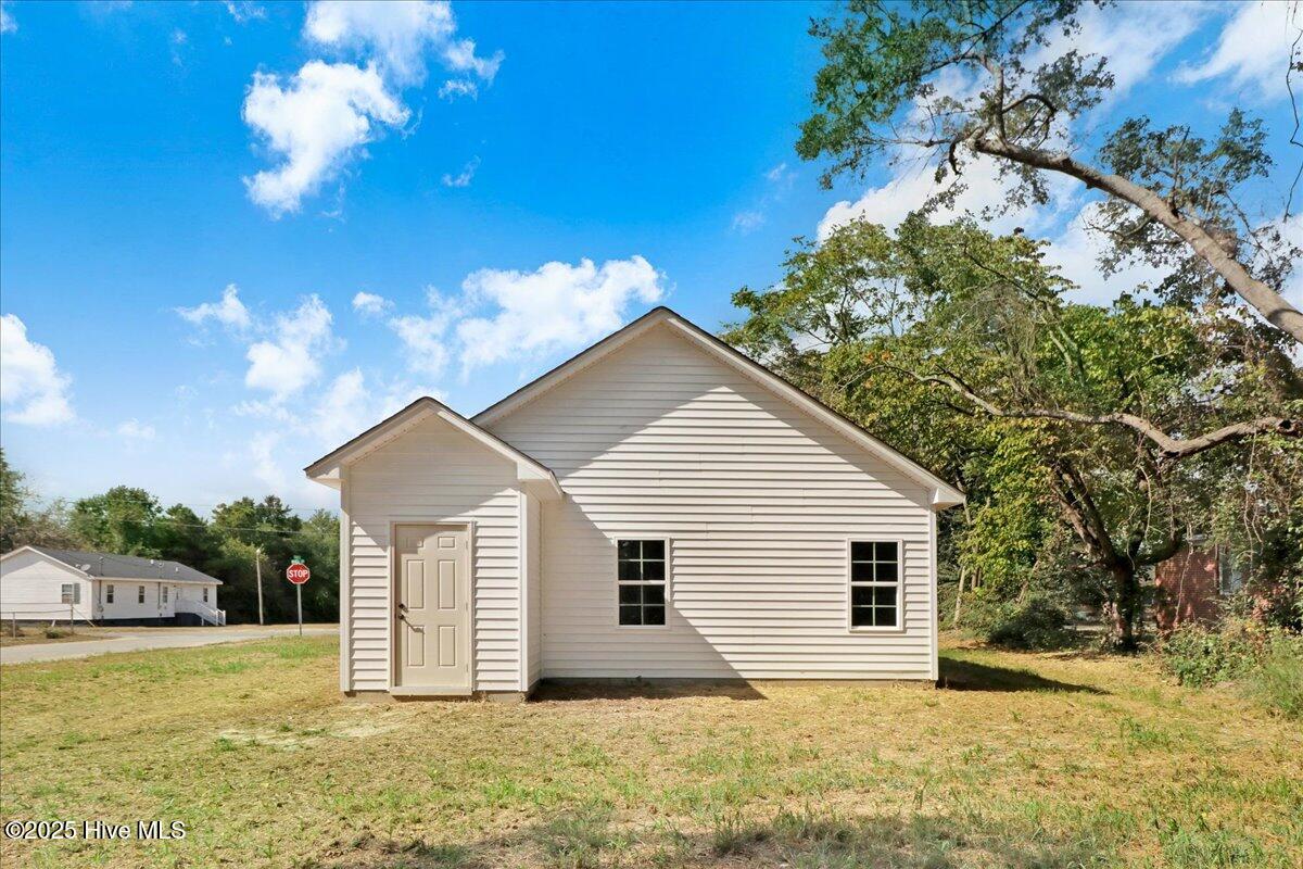 315 Byrd Street Clinton, NC 28328 - Photo 23 of 23 04-315 Byrd St-4