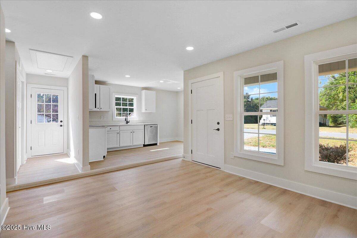 315 Byrd Street Clinton, NC 28328 - Photo 3 of 23 18-315 Byrd St-18