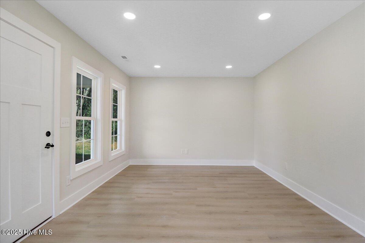 315 Byrd Street Clinton, NC 28328 - Photo 4 of 23 19-315 Byrd St-19