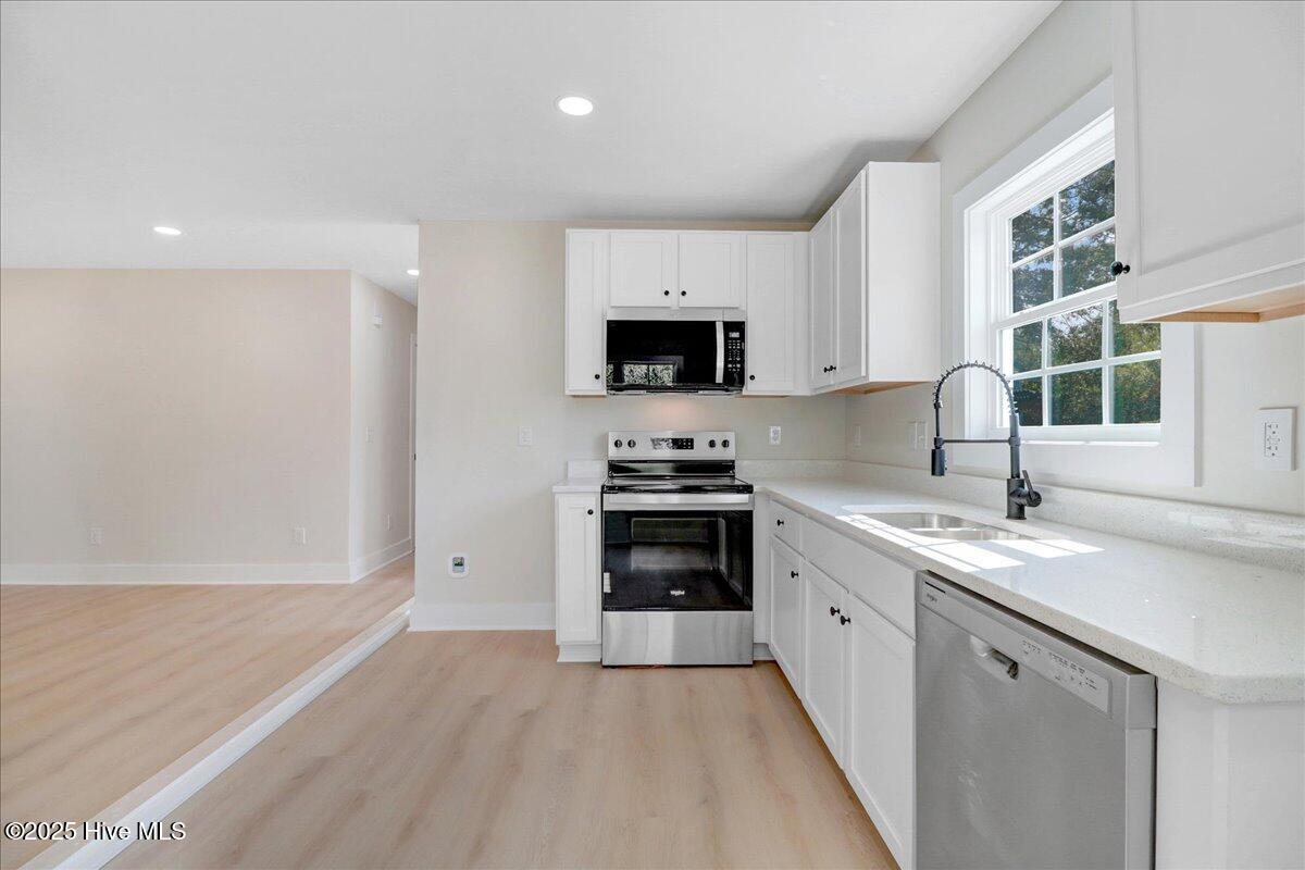 315 Byrd Street Clinton, NC 28328 - Photo 6 of 23 21-315 Byrd St-21